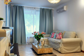 Отель Oasis Apartment  Лозенец